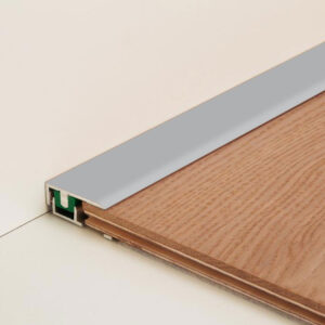 Profilo terminale in alluminio per pavimenti laminati