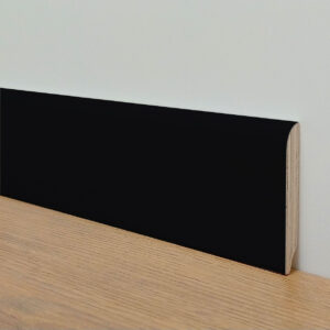 Battiscopa laccato nero bordo stondato