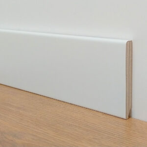 Battiscopa bianco laccato traffico ral 9016 bordo dritto