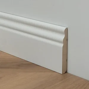 Battiscopa bianco ducale massello ral 9016