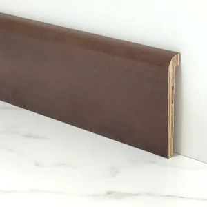 Copri battiscopa noce tanganica verniciato stondato